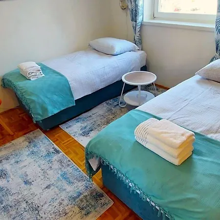 Apartman Charming Beachfront - One Bedroom *