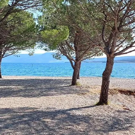 Charming Beachfront - One Bedroom Apartman Crikvenica