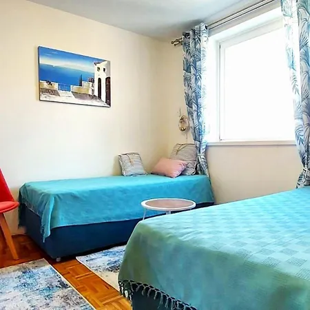 Charming Beachfront - One Bedroom Crikvenica